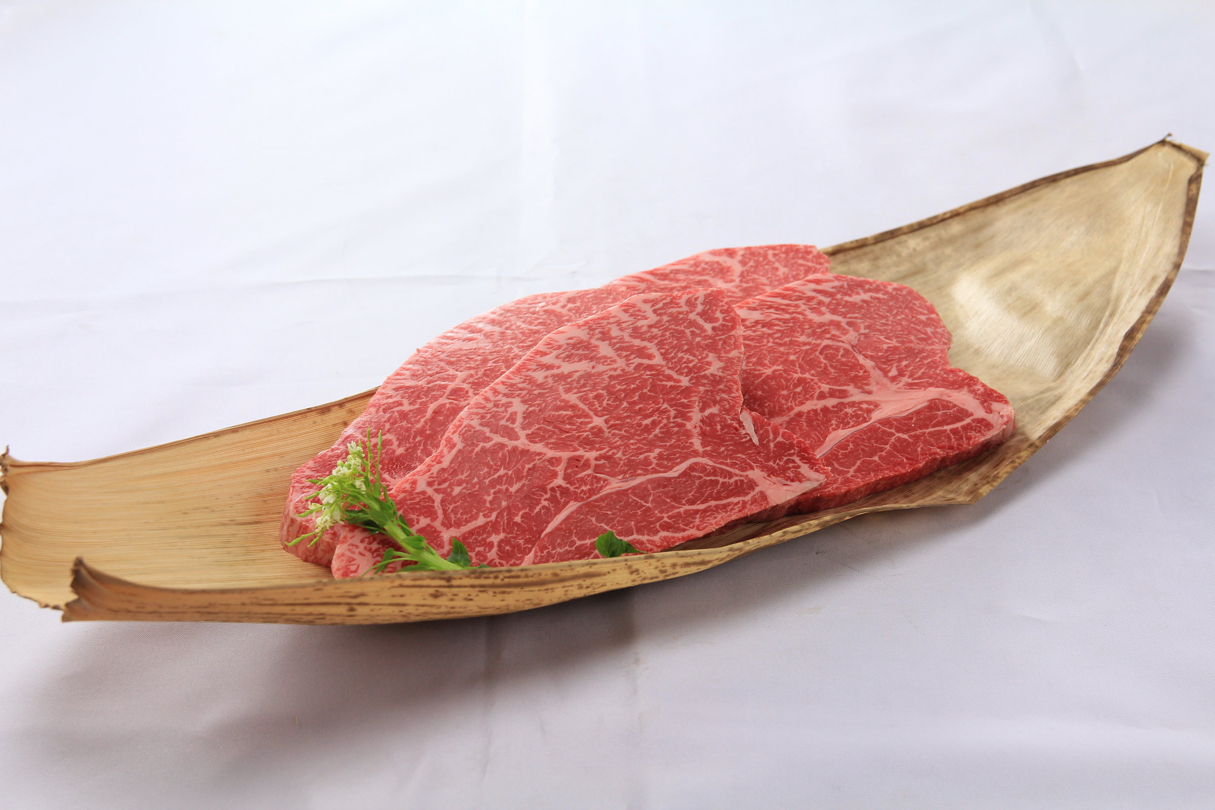堀坂産松阪牛赤身（モモ） ステーキ 150g3枚【贈答】におすすめ
